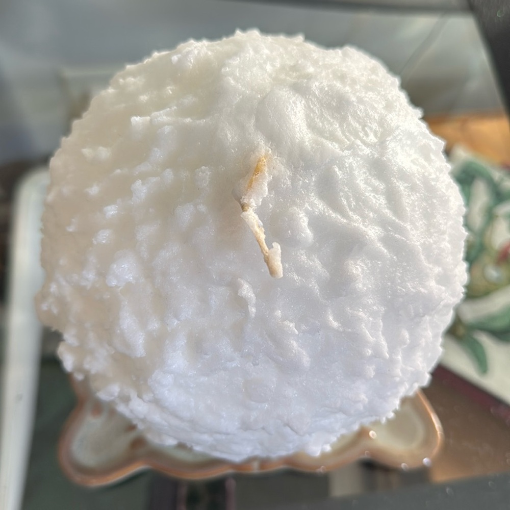 Partylite 6” Snowball Candle